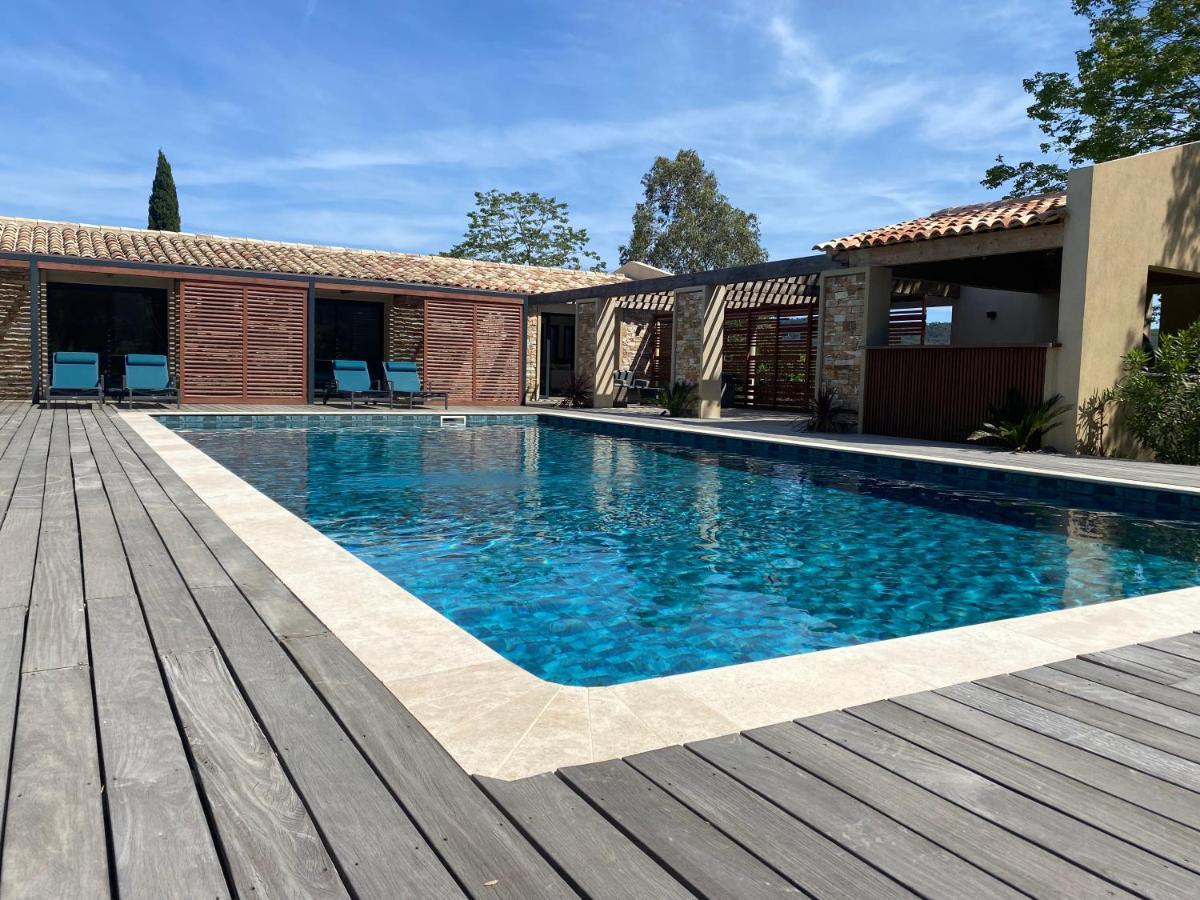 Magnifique Villa Avec Piscine Au Coeur Des Vignes Cogolin Exterior photo