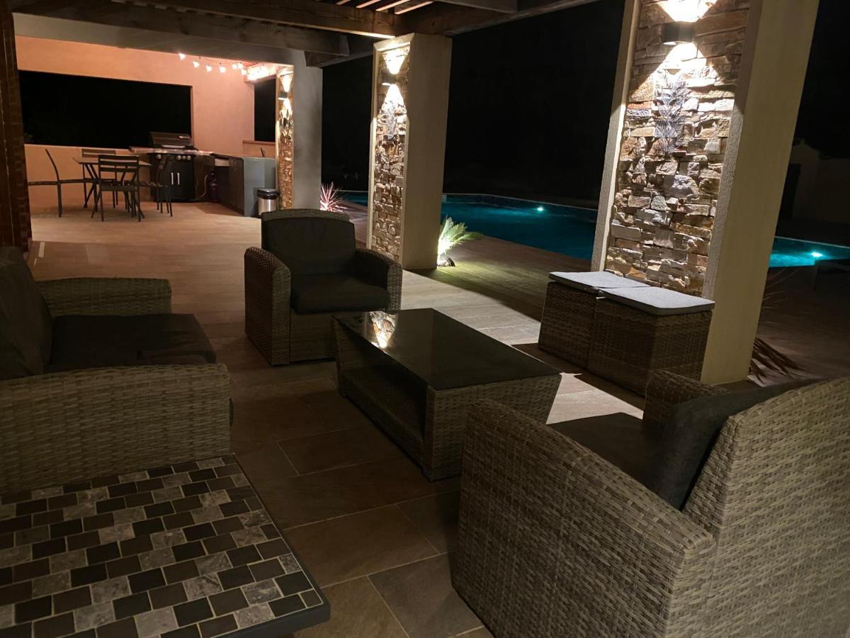 Magnifique Villa Avec Piscine Au Coeur Des Vignes Cogolin Exterior photo